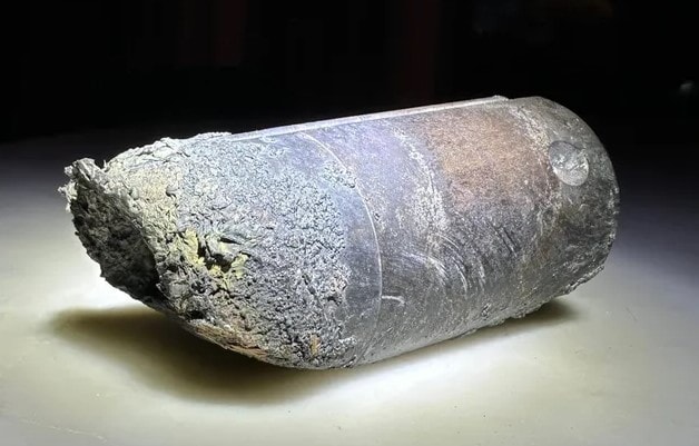 Evin çatısına düşmüştü... NASA, gizemli nesnenin ne olduğunu açıkladı