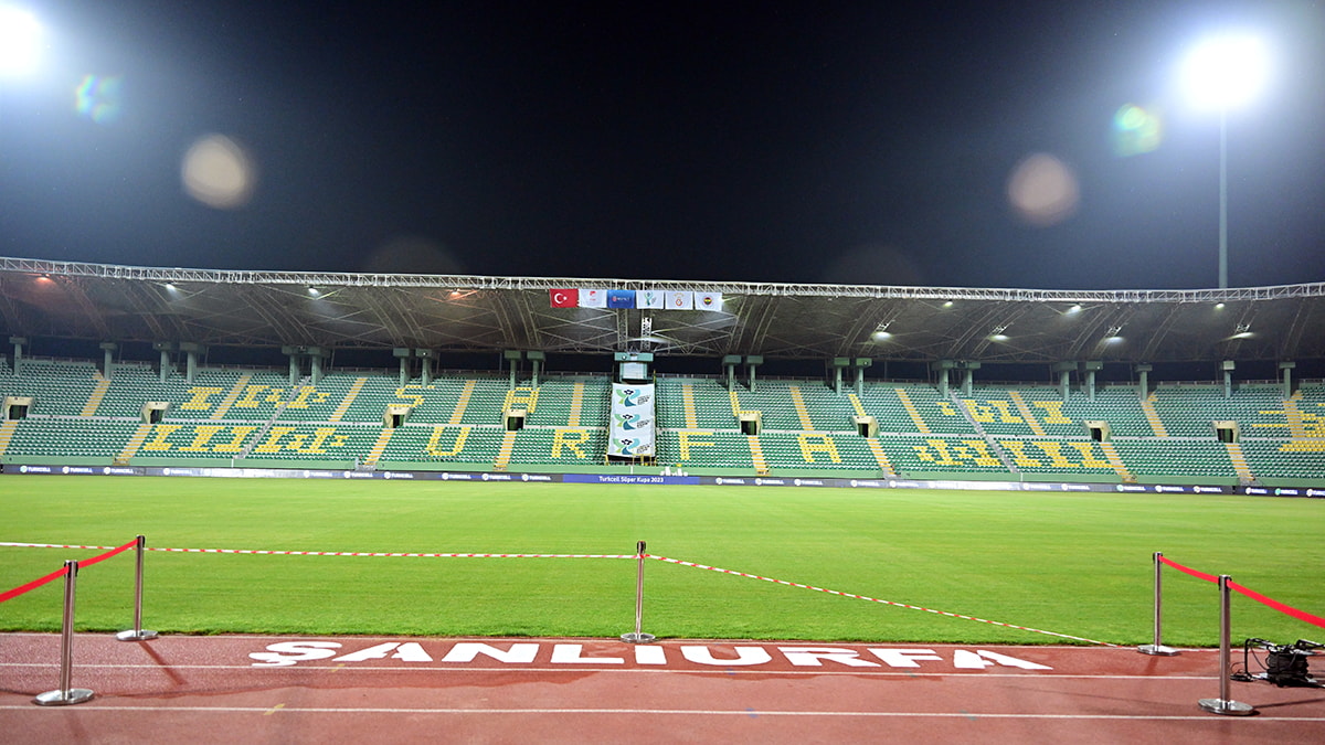 Tarihi Süper Kupa maçında, Galatasaray tam kadro, Fenerbahçe U19'la!