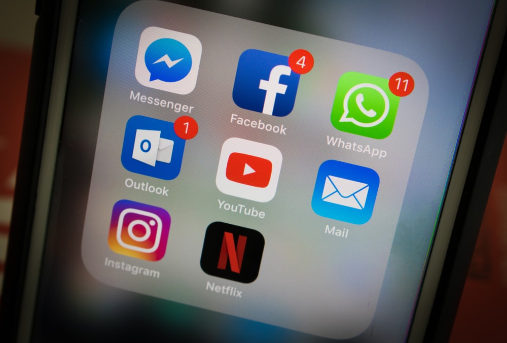 Sosyal medyada tepki yağdı... Meta, özel mesajları Netflix ile paylaştı