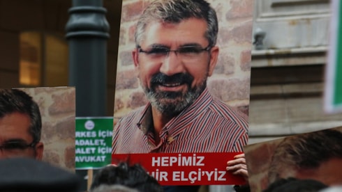 Tahir Elçi cinayeti davasında savcı üç polis için beraat istedi