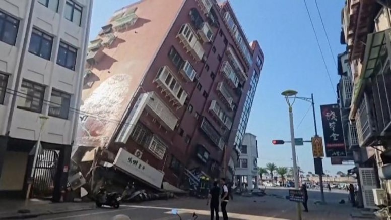 Tayvan'da 7.4 büyüklüğünde deprem: Tsunami uyarısı geldi