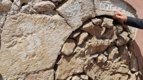 Tokat'taki depremler ortaya çıkardı: Sıvanın altından tarih çıktı