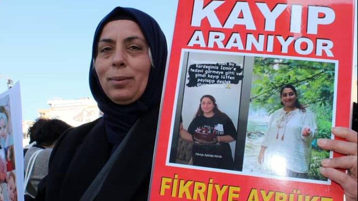 Hastaneden ayakta çıkan depremzede Aybüke sırra kadem bastı