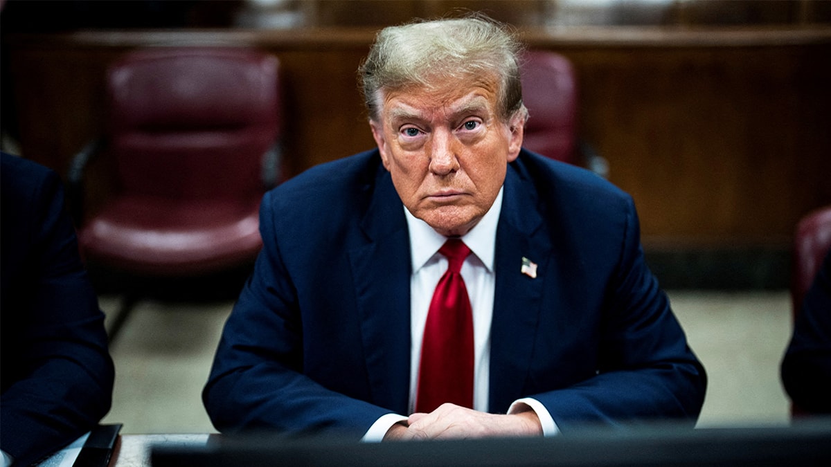 Jüri, Trump için toplandı: Suçlu olup olmadığına karar verecekler