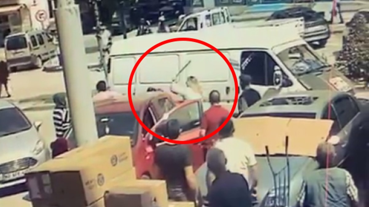 Kadınların park kavgasında kan aktı