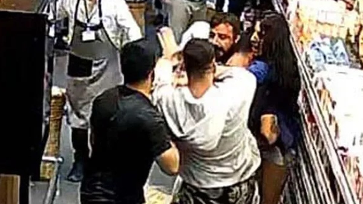 Marketteki 'omuz atma' vahşetinde üç kardeşe müebbet hapis talebi