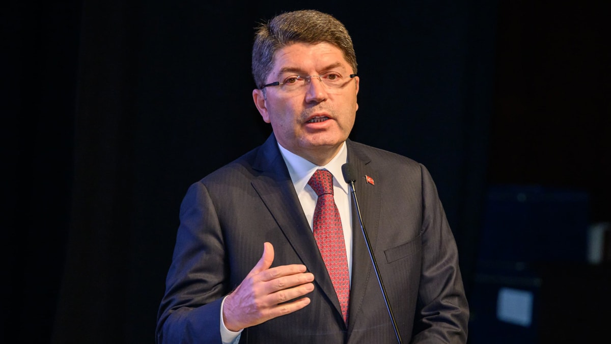 Bakan Tunç'tan DEM Parti açıklaması: Kaçınılmaz olur