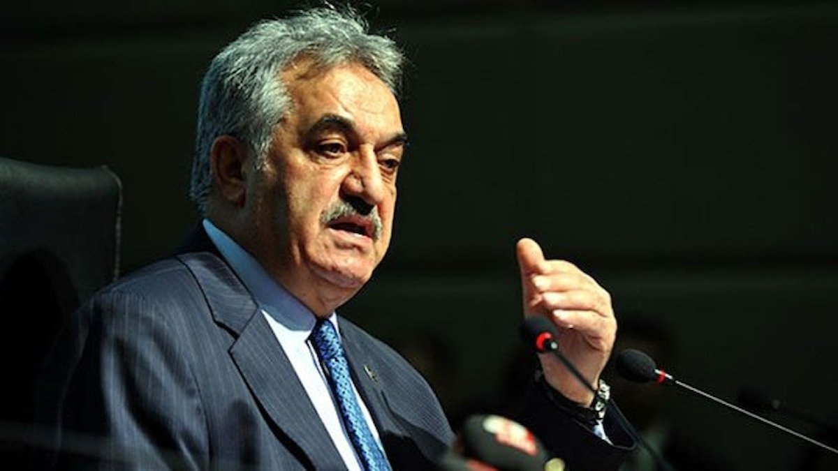 AKP'li Yazıcı YSK'yı önce kutladı, sonra paylaşımını sildi