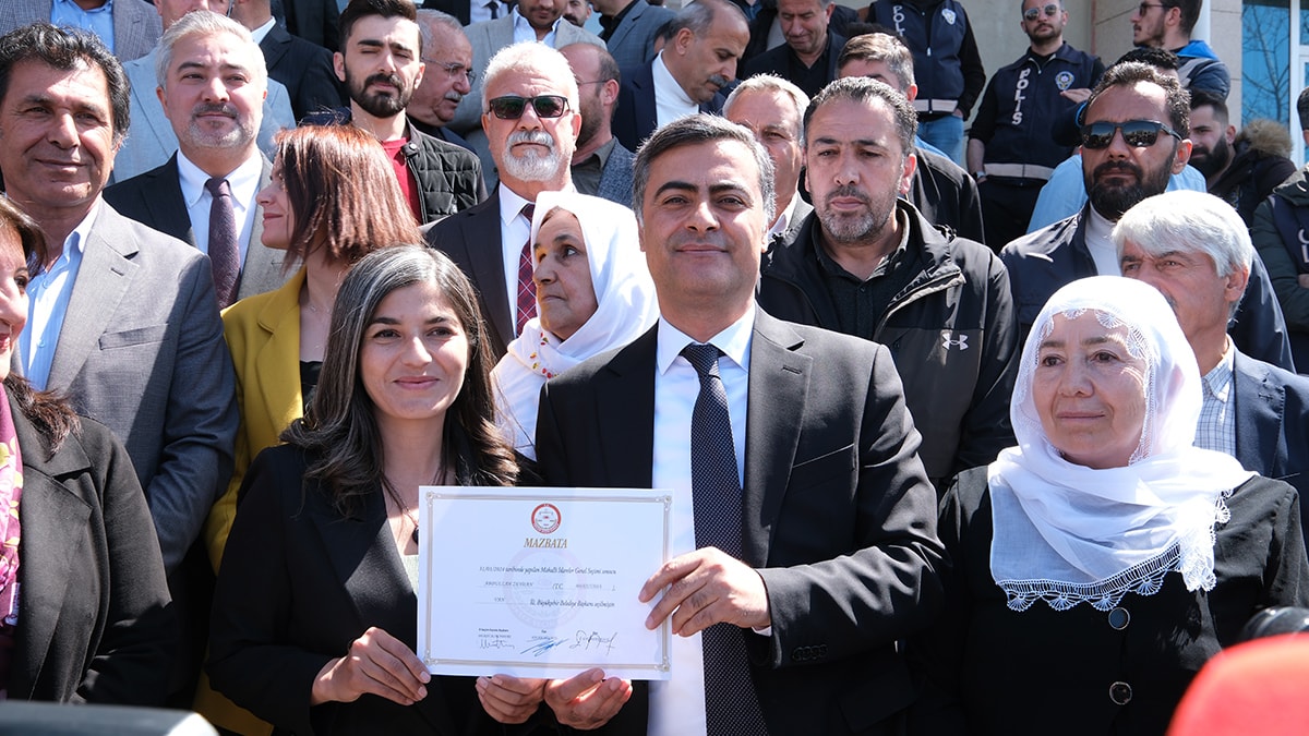 Abdullah Zeydan'ın mazbata krizi: Van'da aslında ne oldu?