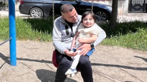 Minik Zeynep'in babasının karaciğeriyle ilk 23 Nisan'ı