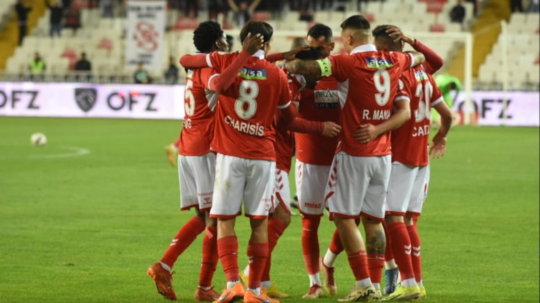 Sivasspor ligin son maçında Kayserispor'u mağlup etti