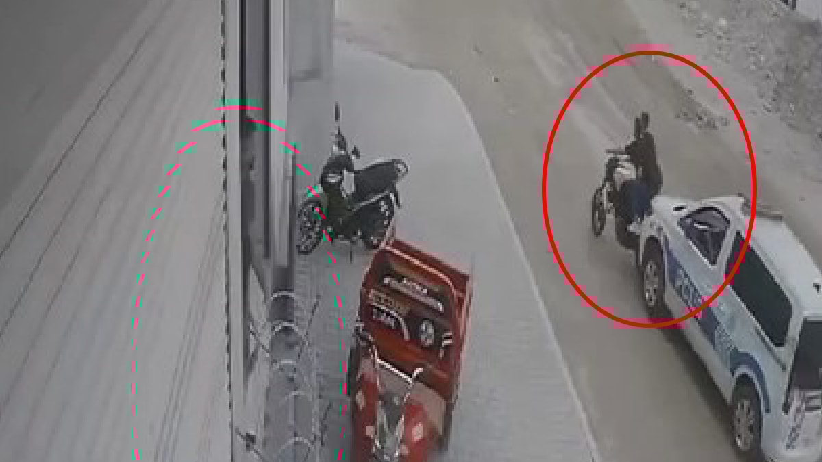 Film gibi kovalamaca: Polis çarparak yakaladı