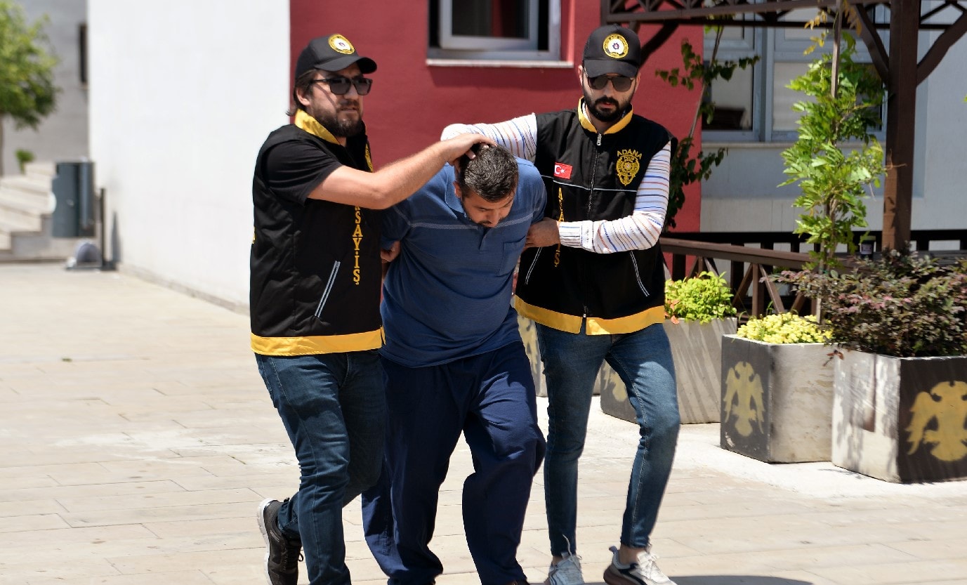 'Sen kimsin' cinayeti... Eski baldızının erkek arkadaşını öldürdü