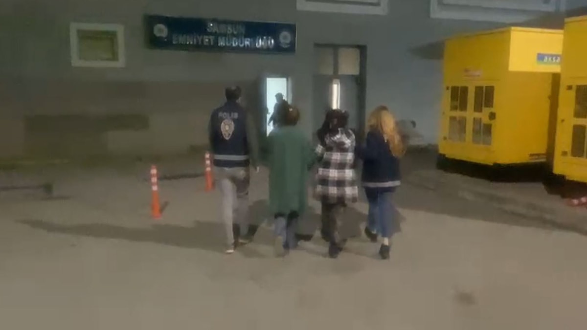 152’şer suç kayıtları var: Hırsızlık için geldikleri şehirde yakalandılar