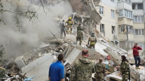 Rusya-Ukrayna savaşı: Bina yerle bir oldu, çok sayıda ölü var