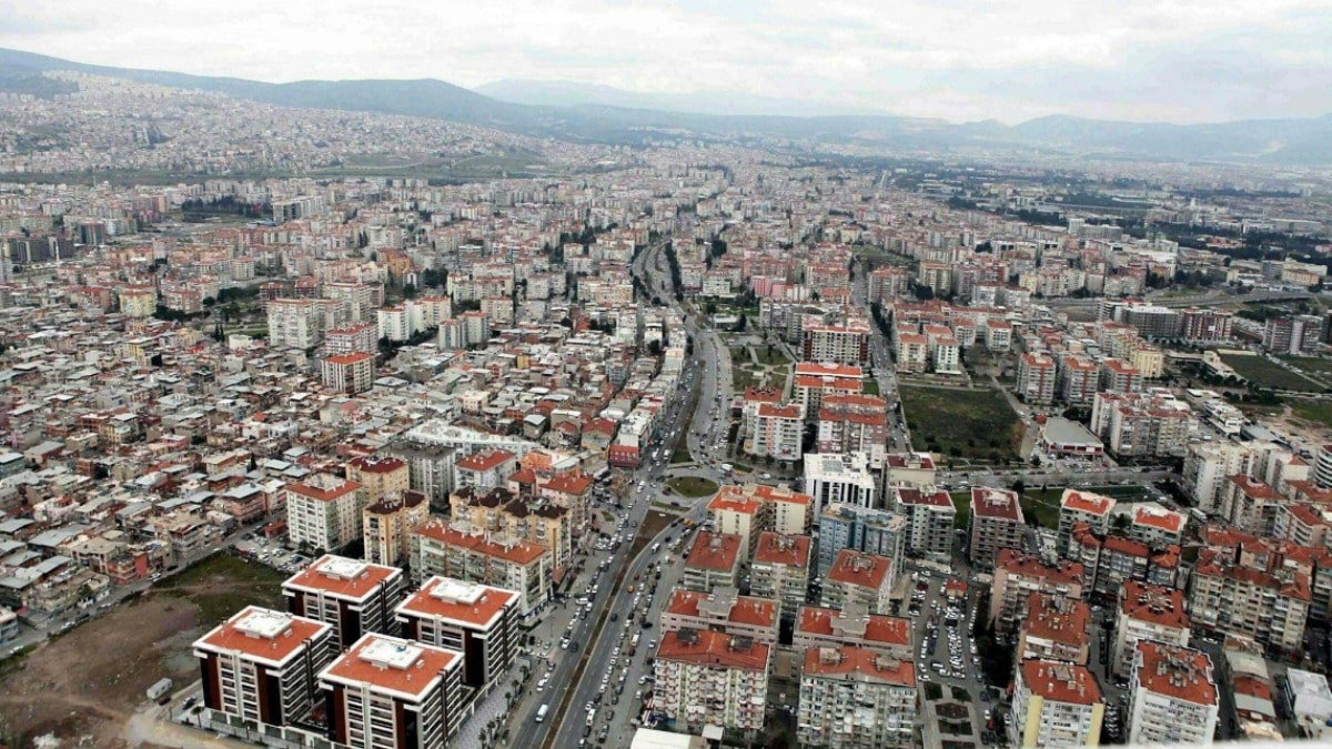 İzmir'de 6’nın üzerinde deprem üretebilecek 25’e yakın fay var