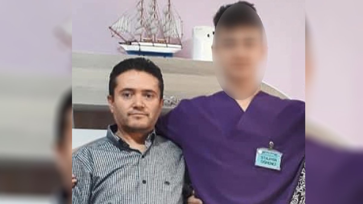 Babasını bıçak darbeleriyle öldürdü