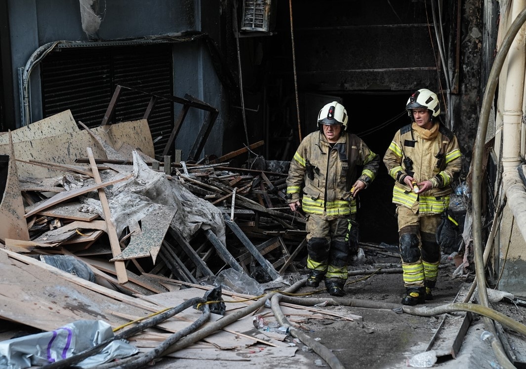 Beşiktaş'taki yangın faciası için 13 kamu görevlisi hakkında soruşturma izni