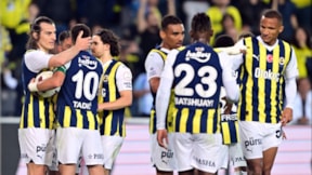 Fenerbahçe umudunu korudu