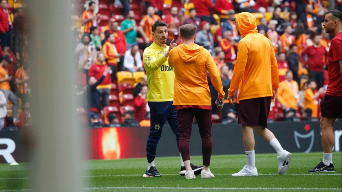 Mert Hakan Yandaş: Tiyatroya son verdik diyebilirim