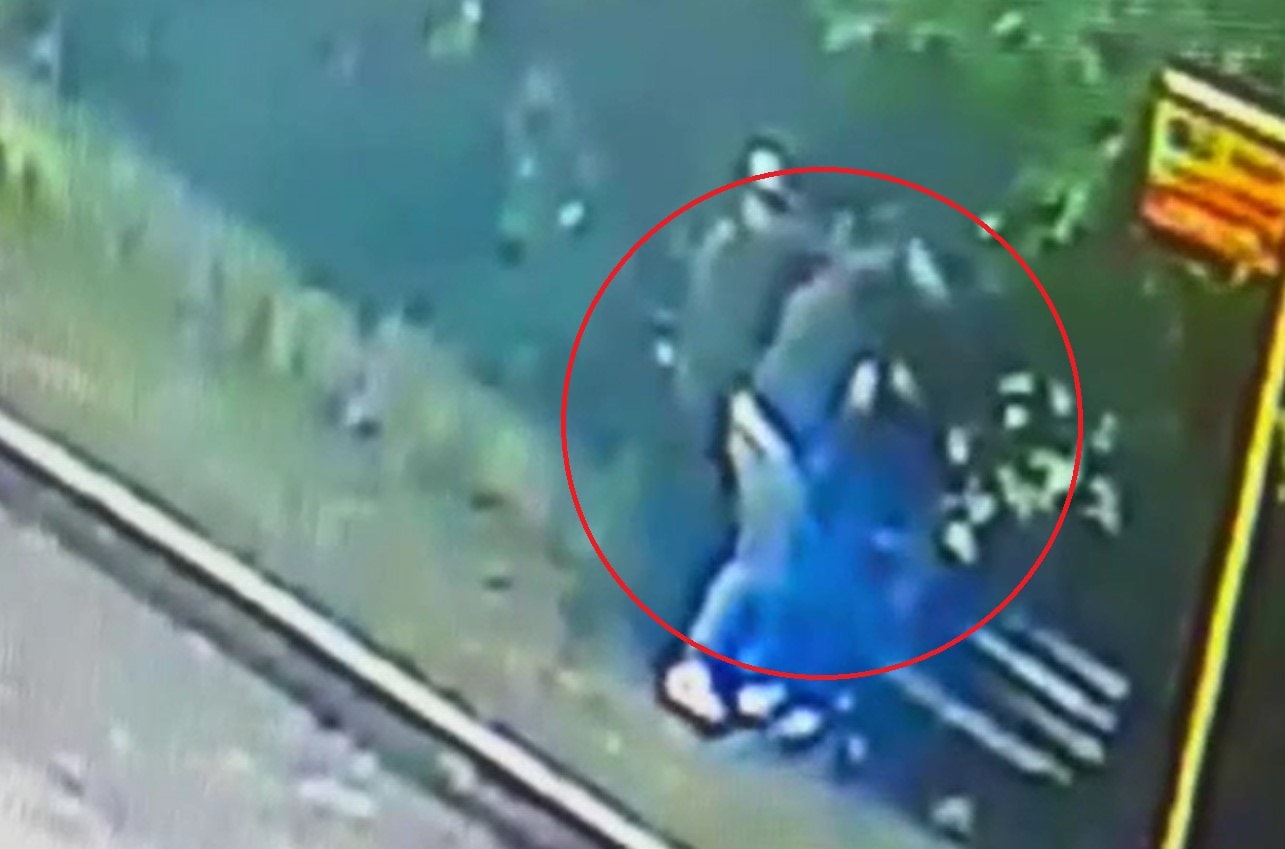 Emeklinin maaşını 'tantanacılık' yaparak çaldılar