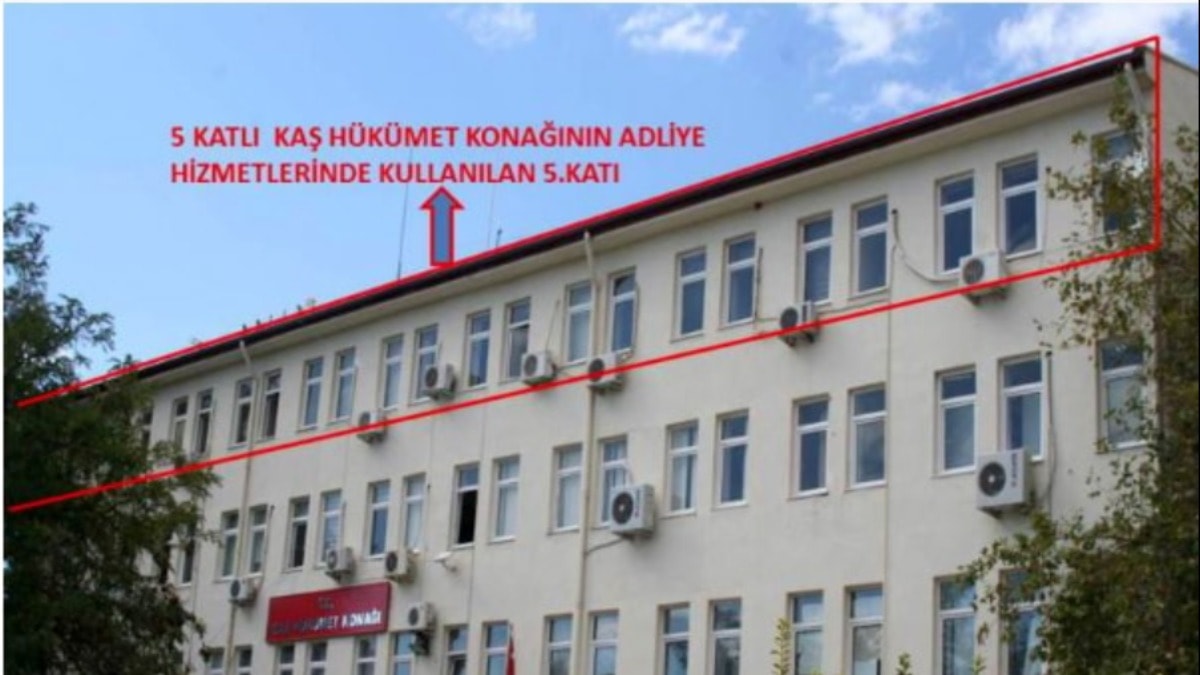 Adliyede 'makam tuvaleti' krizi