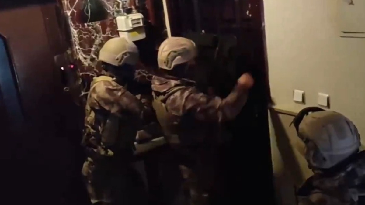 Çocuk müstehcenliği, yasa dışı bahis, oltalama...