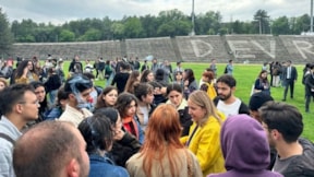 CHP heyetinden Devrim Stadyumu'ndaki öğrencilere destek