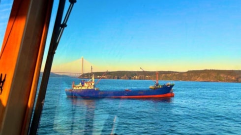 İstanbul Boğazı'nda askıya alınan gemi trafiği yeniden açıldı