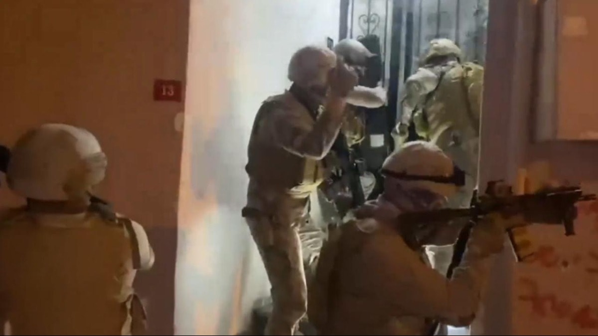 İstanbul’da 'Mahzen-37' operasyonları: 14 gözaltı