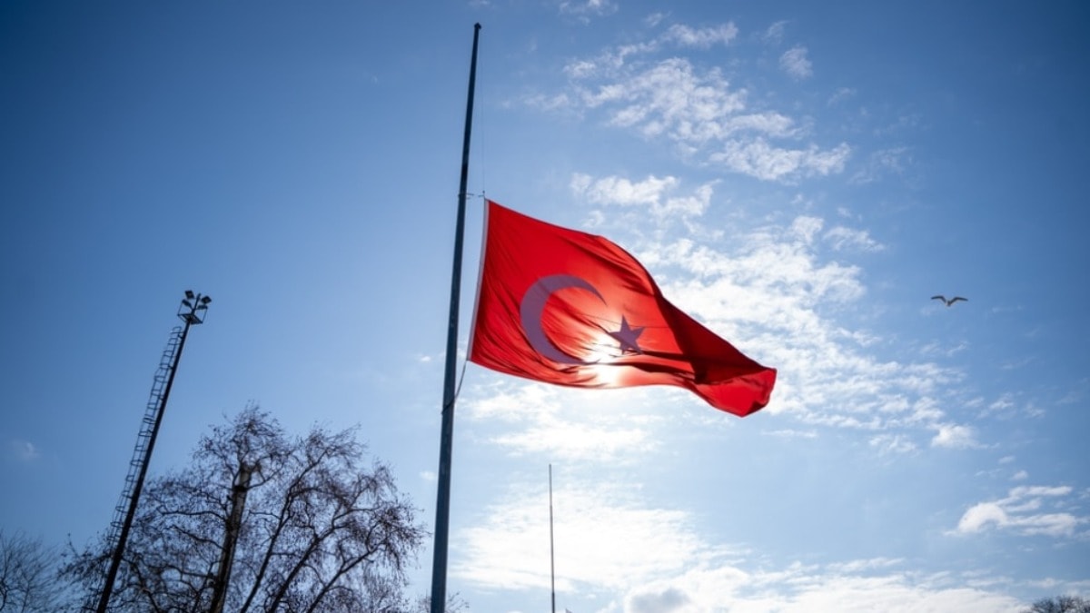 Erdoğan, Reisi için yas ilan etti: Avrupa ülkeleri ne zaman ulusal yas kararı alıyor?