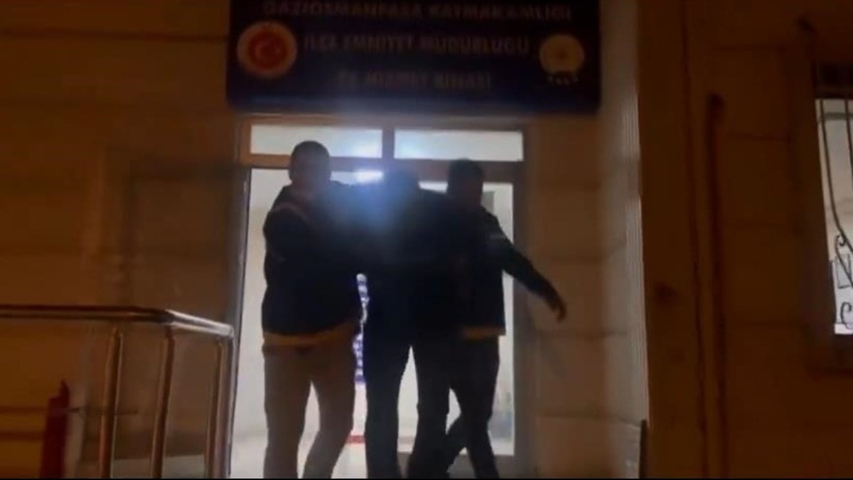 Kırmızı ışıkta çocuğa çarpıp kaçan motosikletli yakalandı