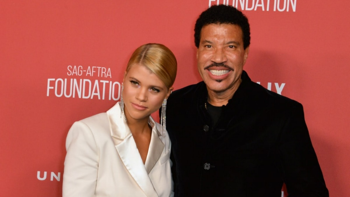 Sosyal medya fenomeni Sofia Richie anne oldu