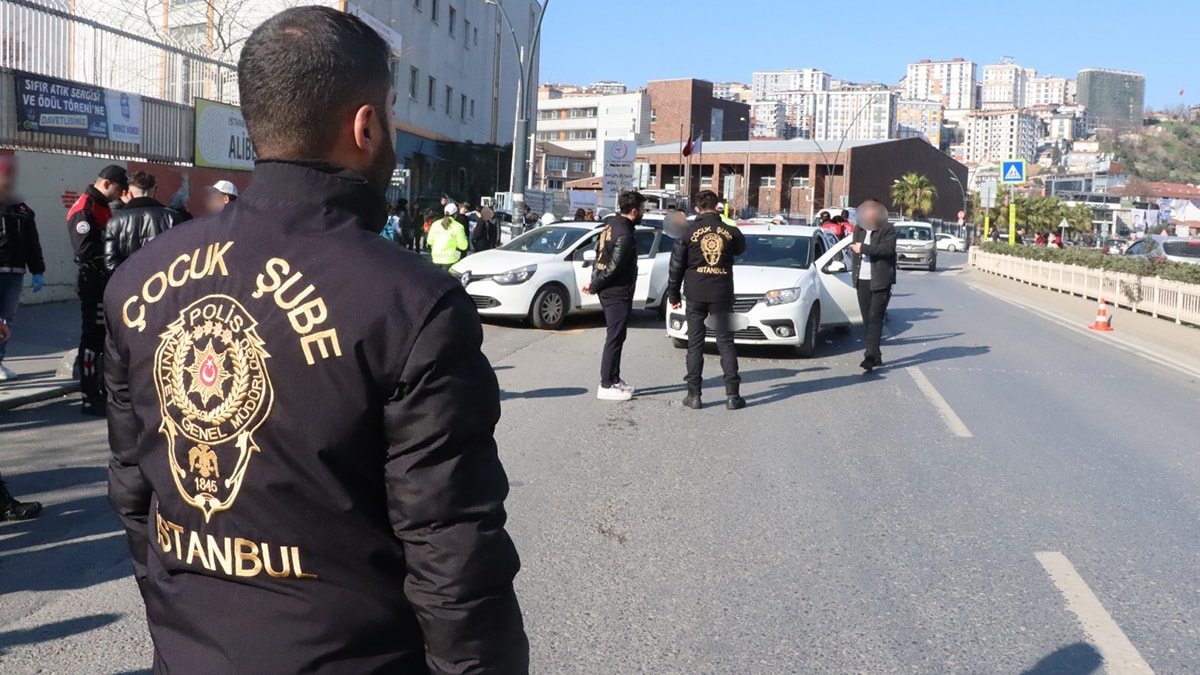 Okul önü denetimlerinde üç ton uyuşturucu yakalandı