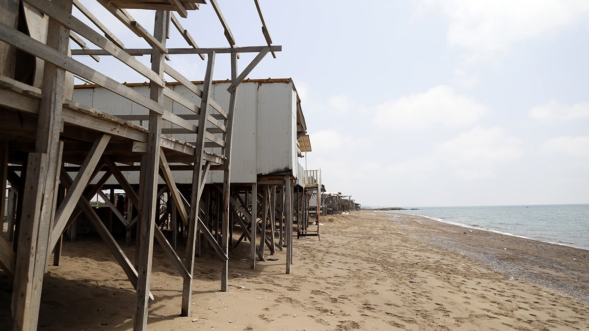 Antalya'da sahildeki çardaklar yıkılacak