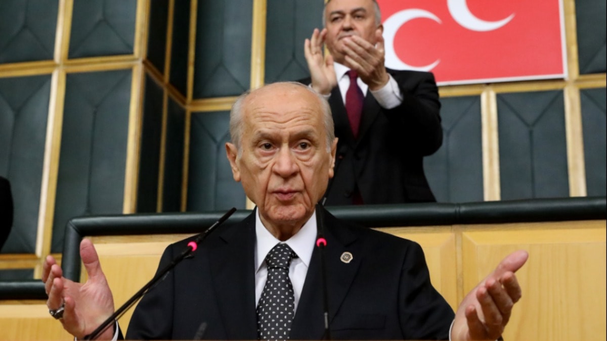 Bahçeli'den Özel'e: Saçma sorular, seviyesiz ifadeler