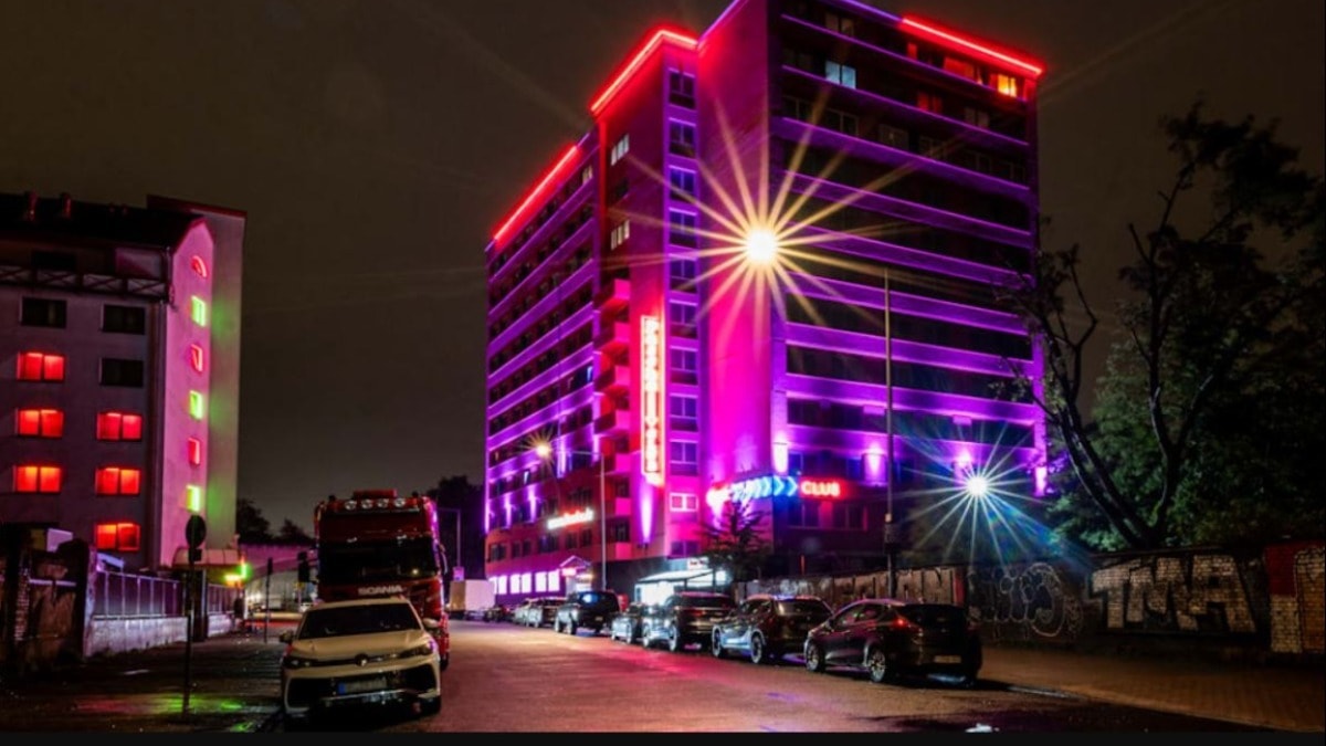 Almanya'da casusluk iddiası: Genelevi Çinliler satın aldı, ülke ayaklandı