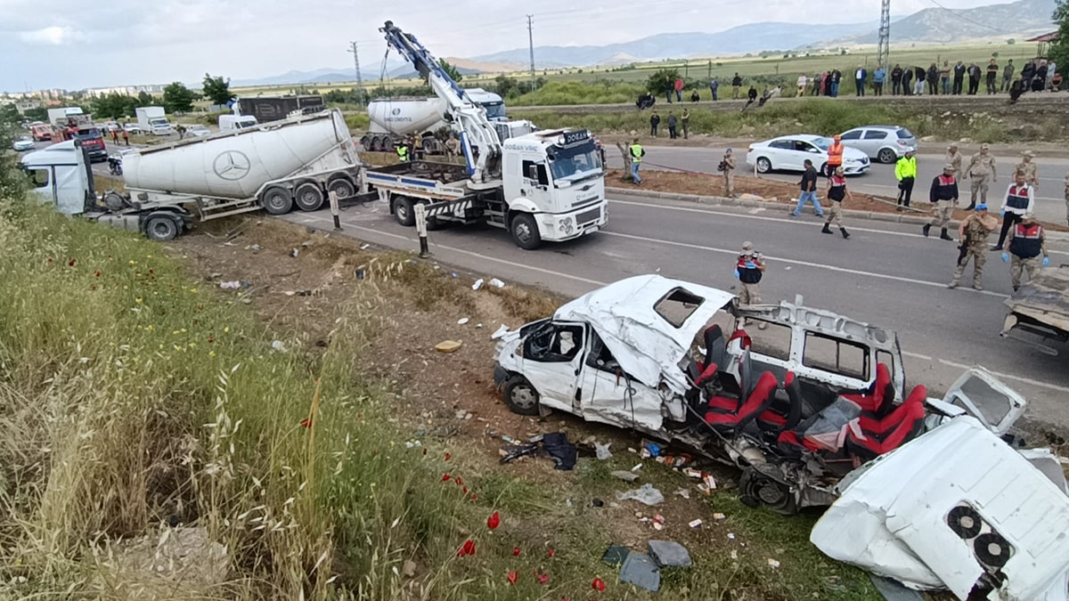 Dokuz kişinin öldüğü katliam gibi kazada altı ihlal