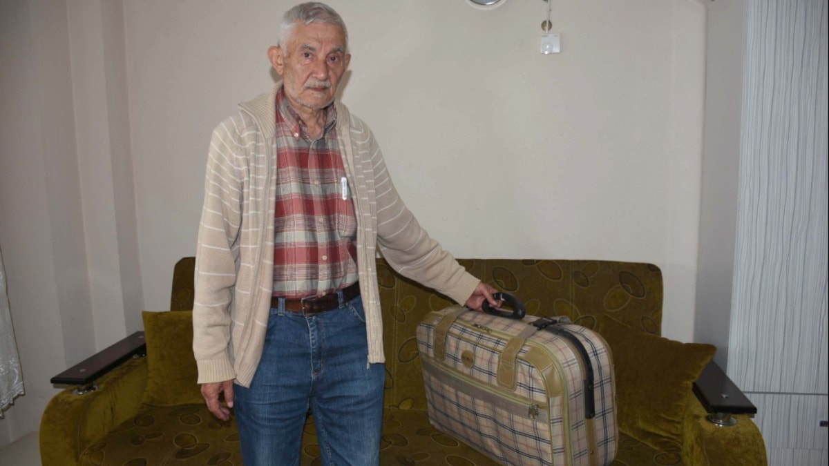 1300 kilometre yol gidip parayı bavulla dolandırıcılara teslim etti