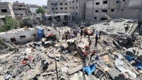 İsrail mülteci kampını vurdu: En az 20 Filistinli öldü