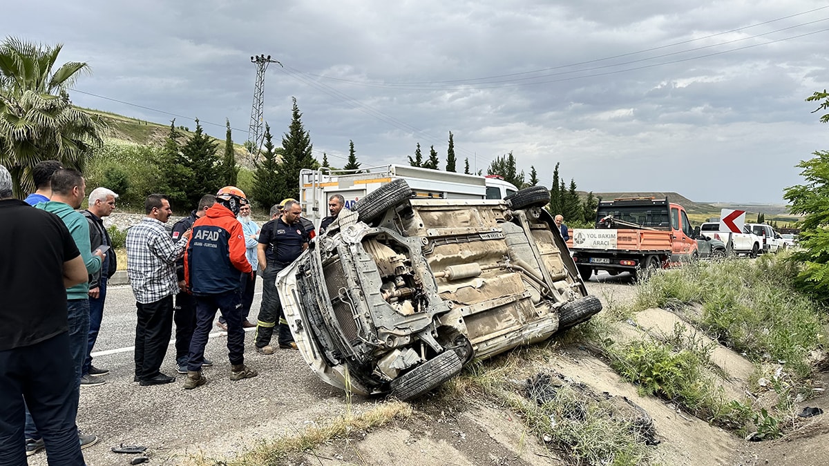 Adıyaman'da iki kazada iki çifti ölüm ayırdı
