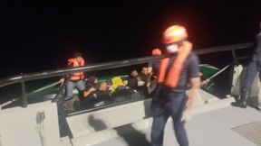 İzmir'de 14'ü çocuk 29 düzensiz göçmen yakalandı