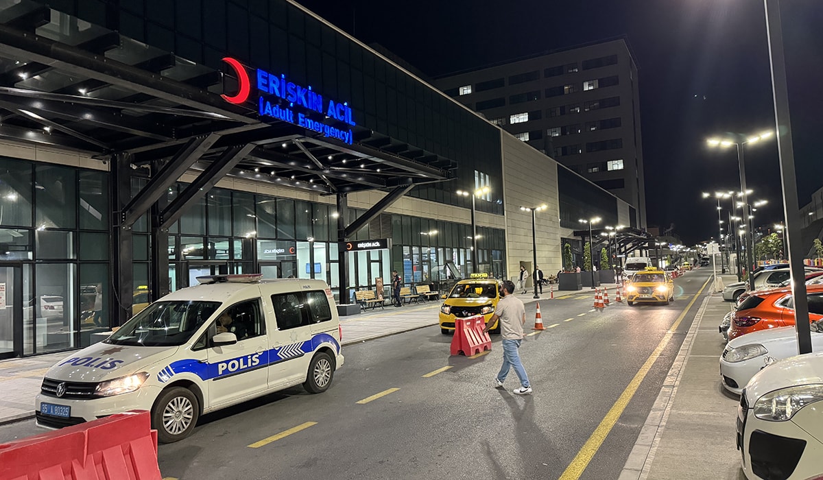 Motosikletteki 13 yaşındaki çocuklar kamyonetle çarpışıp öldü