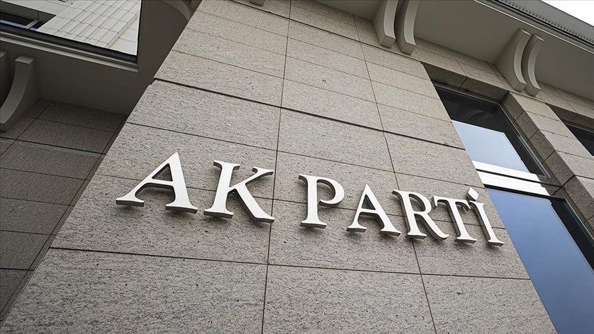 AKP’de bir istifa daha: Görevden affımı istedim