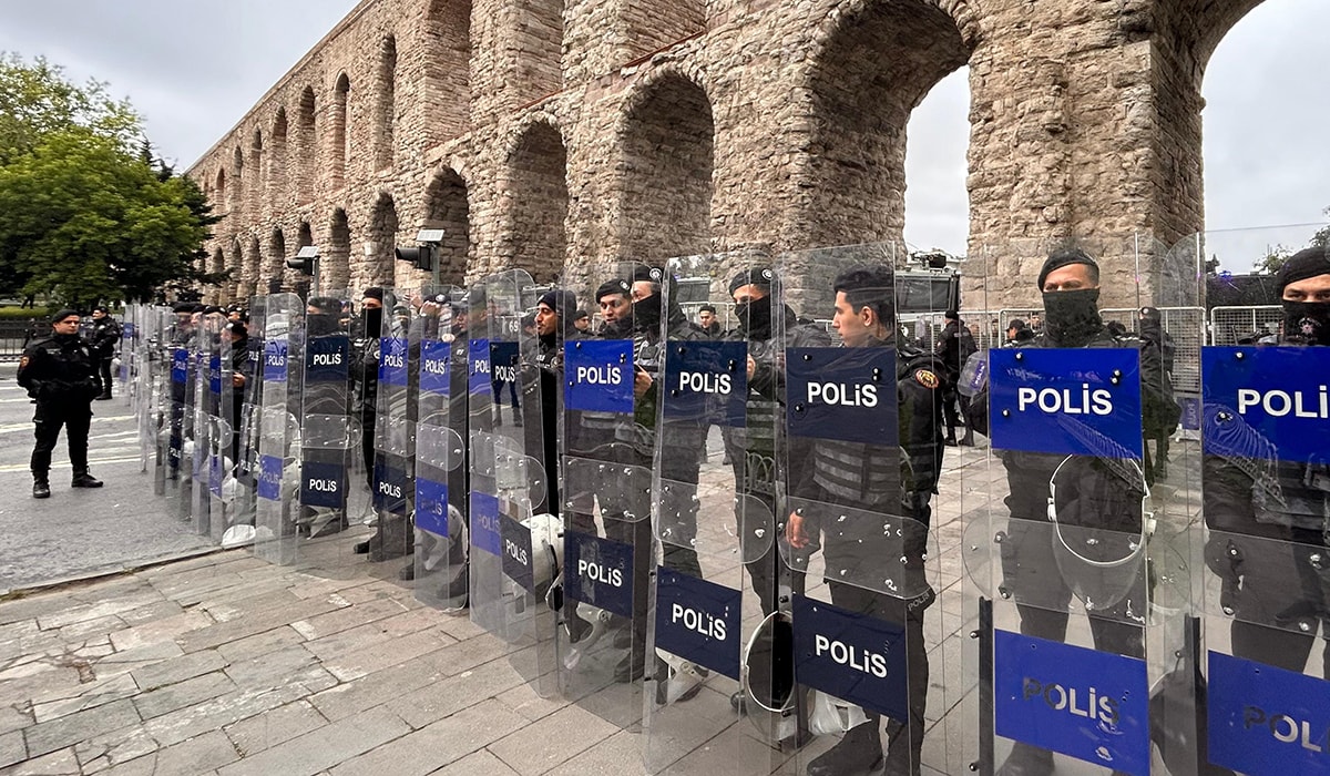 Yerlikaya'dan polise 1 Mayıs teşekkürü