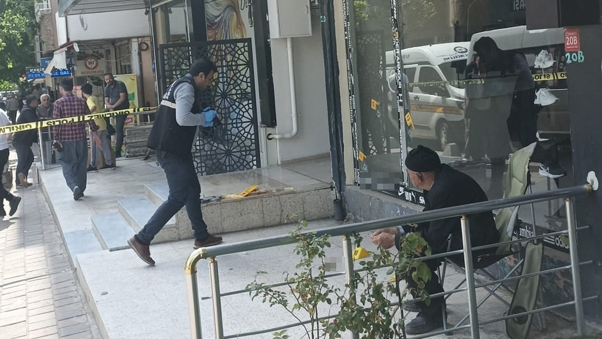 Siirt'te iş yerine giren esnafa silahlı saldırı