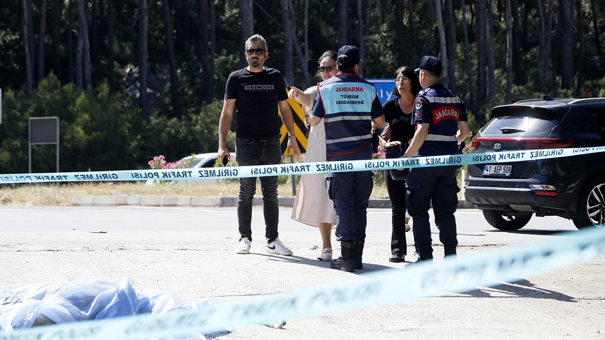 Okul müdürü kazada ölü, meslektaşları kahroldu