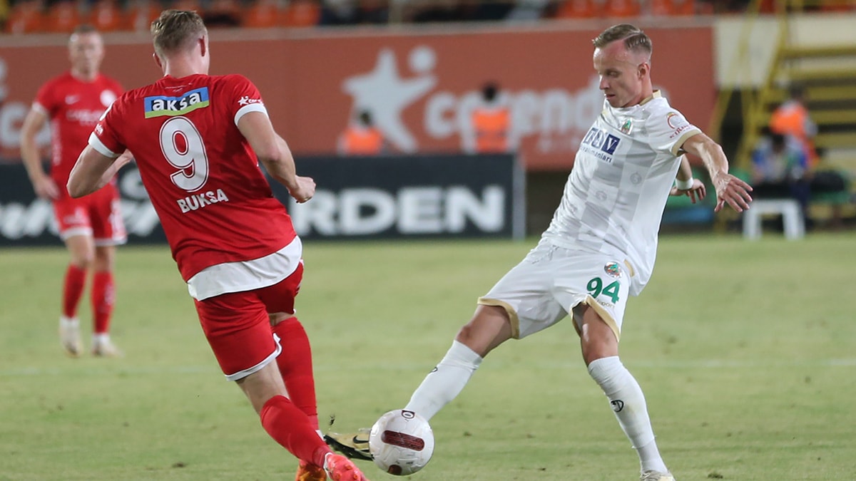 Alanyaspor ve Antalyaspor sezona 1 puanla veda etti: 1-1