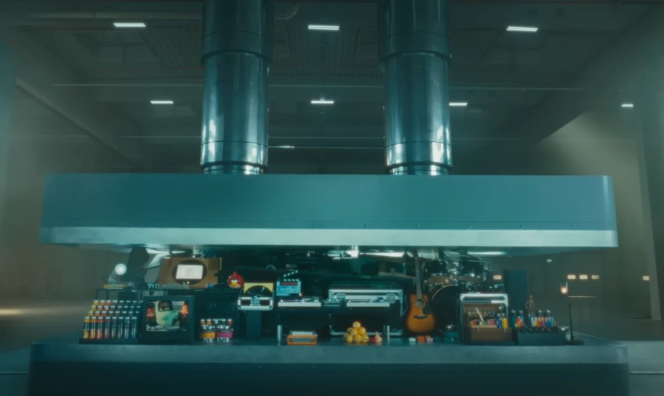 Apple, o reklam için özür diledi