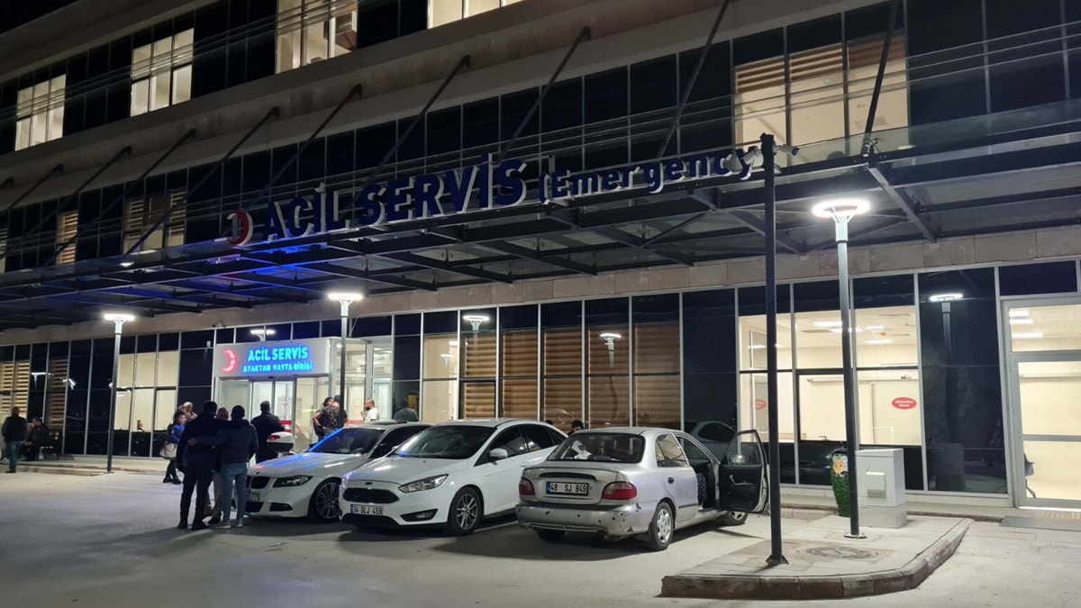 Bodrum'da eğlence mekanına silahlı saldırı: 1 ölü, 2 yaralı